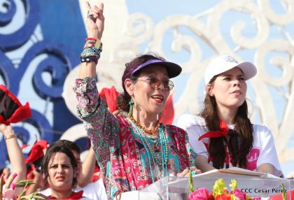 Familias reafirman compromiso por la paz y ratifican apoyo al Gobierno del Presidente Daniel y la Compañera Rosario