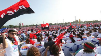 Familias reafirman compromiso por la paz y ratifican apoyo al Gobierno del Presidente Daniel y la Compañera Rosario