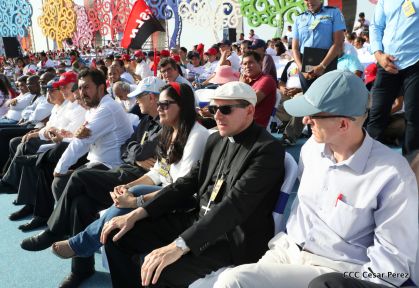 Familias reafirman compromiso por la paz y ratifican apoyo al Gobierno del Presidente Daniel y la Compañera Rosario