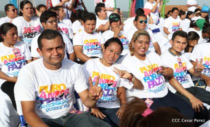 Familias reafirman compromiso por la paz y ratifican apoyo al Gobierno del Presidente Daniel y la Compañera Rosario