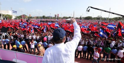 Familias reafirman compromiso por la paz y ratifican apoyo al Gobierno del Presidente Daniel y la Compañera Rosario