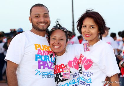 Familias reafirman compromiso por la paz y ratifican apoyo al Gobierno del Presidente Daniel y la Compañera Rosario