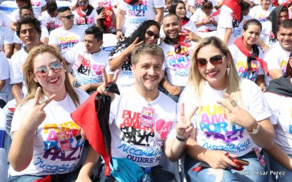 Familias reafirman compromiso por la paz y ratifican apoyo al Gobierno del Presidente Daniel y la Compañera Rosario