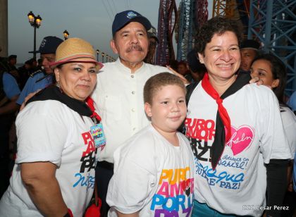 Familias reafirman compromiso por la paz y ratifican apoyo al Gobierno del Presidente Daniel y la Compañera Rosario