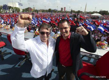 Familias reafirman compromiso por la paz y ratifican apoyo al Gobierno del Presidente Daniel y la Compañera Rosario