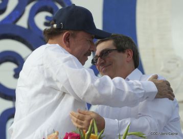 Familias reafirman compromiso por la paz y ratifican apoyo al Gobierno del Presidente Daniel y la Compañera Rosario