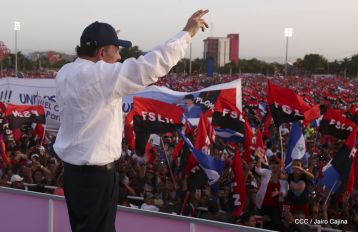 Familias reafirman compromiso por la paz y ratifican apoyo al Gobierno del Presidente Daniel y la Compañera Rosario