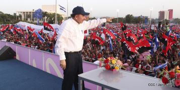 Familias reafirman compromiso por la paz y ratifican apoyo al Gobierno del Presidente Daniel y la Compañera Rosario