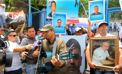 Familias nicaragüenses exigen justicia para las víctimas del terrorismo golpista