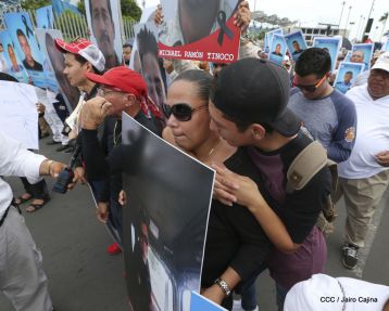 Familias nicaragüenses exigen justicia para las víctimas del terrorismo golpista