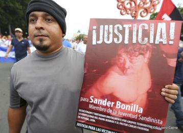 Estudiantes comprometidos por la Paz y la Justicia para las víctimas del terrorismo golpista