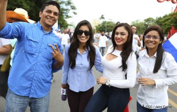 Estudiantes comprometidos por la Paz y la Justicia para las víctimas del terrorismo golpista