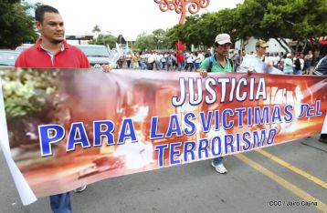 Estudiantes comprometidos por la Paz y la Justicia para las víctimas del terrorismo golpista