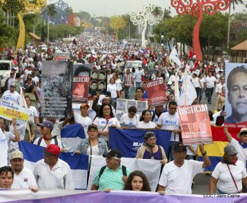 Estudiantes comprometidos por la Paz y la Justicia para las víctimas del terrorismo golpista