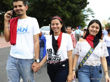 Estudiantes comprometidos por la Paz y la Justicia para las víctimas del terrorismo golpista