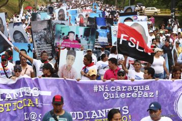 Estudiantes comprometidos por la Paz y la Justicia para las víctimas del terrorismo golpista