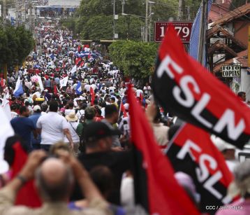 Estudiantes comprometidos por la Paz y la Justicia para las víctimas del terrorismo golpista