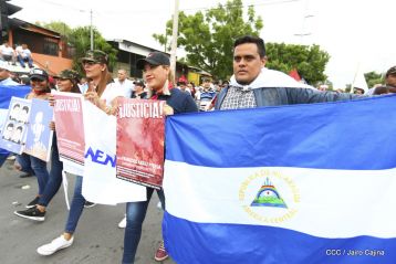 Estudiantes comprometidos por la Paz y la Justicia para las víctimas del terrorismo golpista
