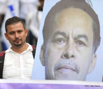 Estudiantes comprometidos por la Paz y la Justicia para las víctimas del terrorismo golpista