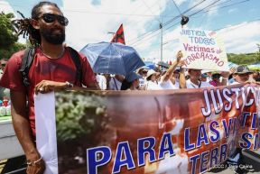 Demandan justicia para víctimas del terrorismo