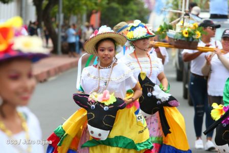 Managua de fiesta: Carnaval en la Bolívar y despedida de Minguito