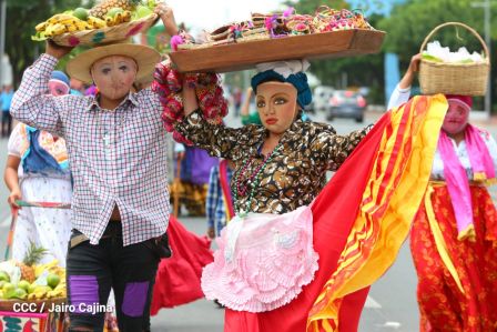 Managua de fiesta: Carnaval en la Bolívar y despedida de Minguito