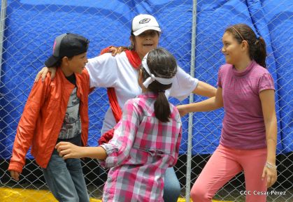 Managua de fiesta: Carnaval en la Bolívar y despedida de Minguito