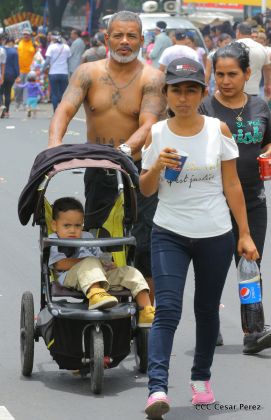 Managua de fiesta: Carnaval en la Bolívar y despedida de Minguito