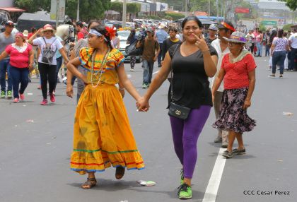 Managua de fiesta: Carnaval en la Bolívar y despedida de Minguito