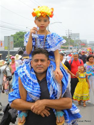 Managua de fiesta: Carnaval en la Bolívar y despedida de Minguito