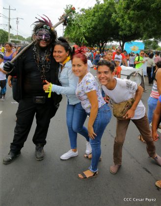 Managua de fiesta: Carnaval en la Bolívar y despedida de Minguito