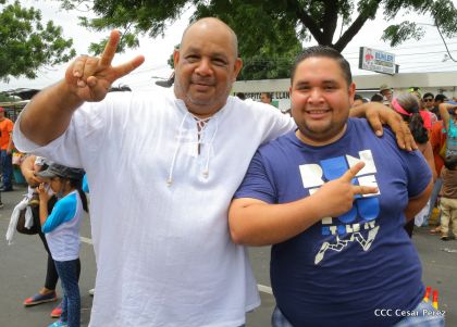 Managua de fiesta: Carnaval en la Bolívar y despedida de Minguito
