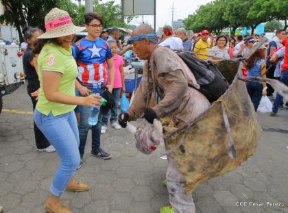 Managua de fiesta: Carnaval en la Bolívar y despedida de Minguito