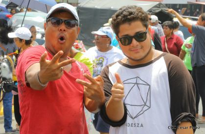 Managua de fiesta: Carnaval en la Bolívar y despedida de Minguito