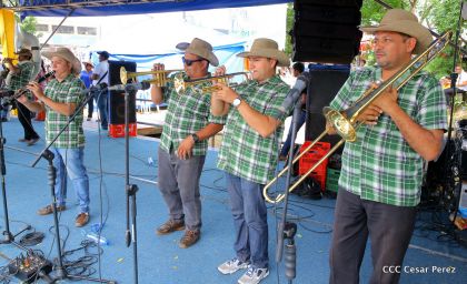 Managua de fiesta: Carnaval en la Bolívar y despedida de Minguito