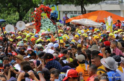 Managua de fiesta: Carnaval en la Bolívar y despedida de Minguito