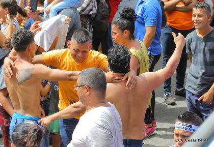 Managua de fiesta: Carnaval en la Bolívar y despedida de Minguito