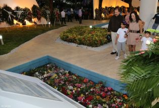 Daniel y Rosario rinden homenaje al Comandante Carlos Fonseca en el 37 Aniversario de su Tránsito a la Inmortalidad