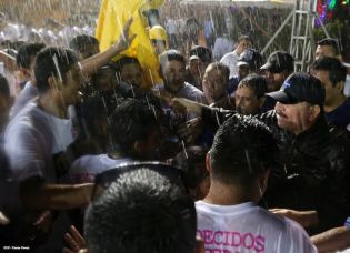 Daniel y Rosario rinden homenaje al Comandante Carlos Fonseca en el 37 Aniversario de su Tránsito a la Inmortalidad