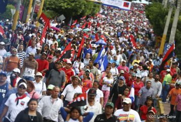 Nicaragüenses reclaman paz y justicia en las calles 