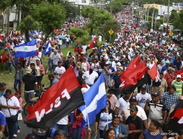 Nicaragüenses reclaman paz y justicia en las calles 
