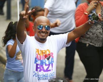 Nicaragüenses reclaman paz y justicia en las calles 