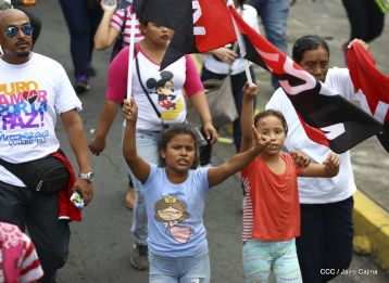 Nicaragüenses reclaman paz y justicia en las calles 