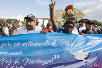 Nicaragüenses reclaman paz y justicia en las calles 