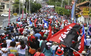 Nicaragüenses reclaman paz y justicia en las calles 