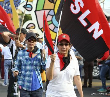 Nicaragüenses reclaman paz y justicia en las calles 