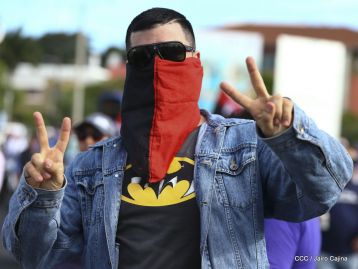 Nicaragüenses reclaman paz y justicia en las calles 