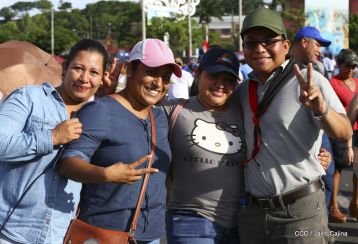 Nicaragüenses reclaman paz y justicia en las calles 