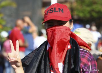 Nicaragüenses reclaman paz y justicia en las calles 
