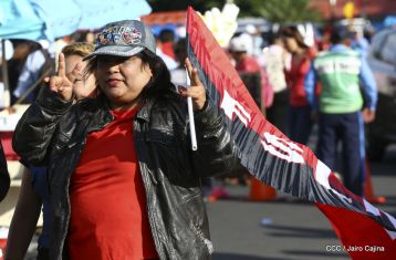 Nicaragüenses reclaman paz y justicia en las calles 